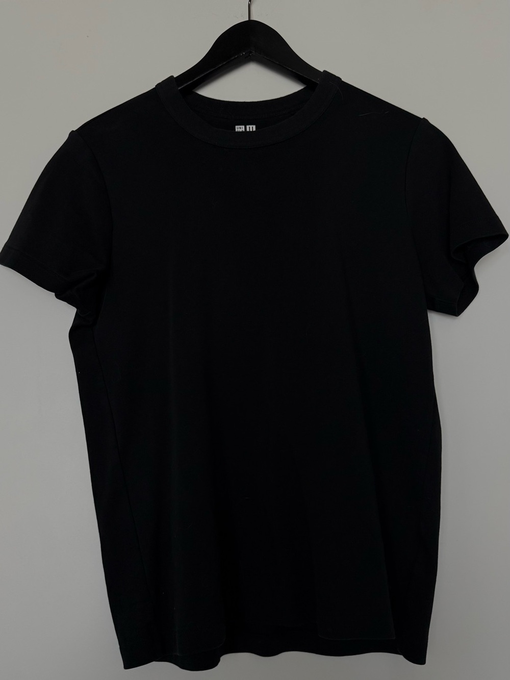 Uniqlo Black Short-Sleeve Crewneck Tee